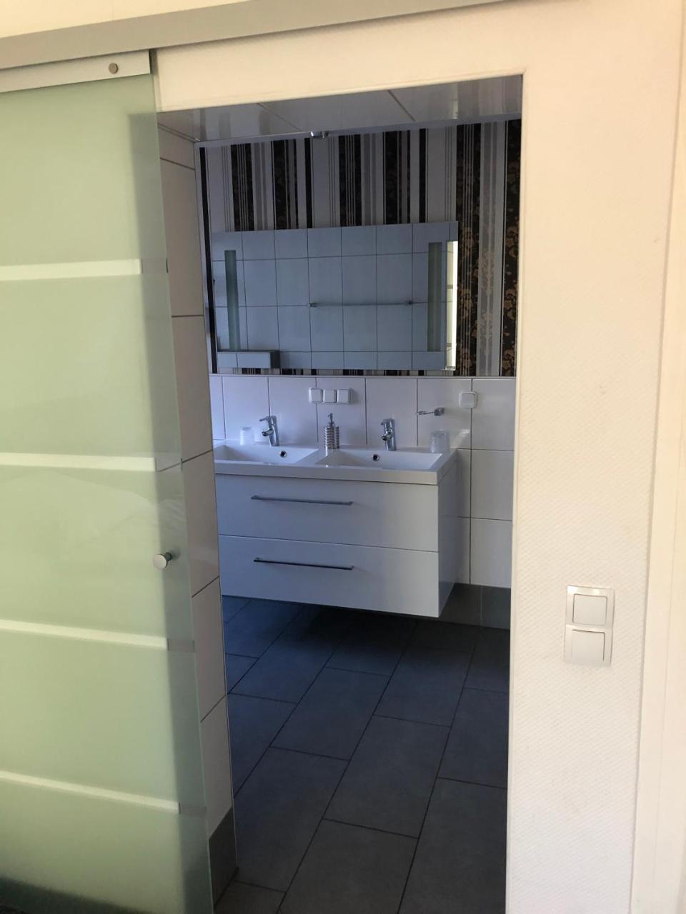 Fettehenne Gaestehaus Еркрат Екстериор снимка